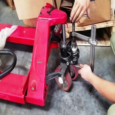 Sửa chữa xe nâng hàng
