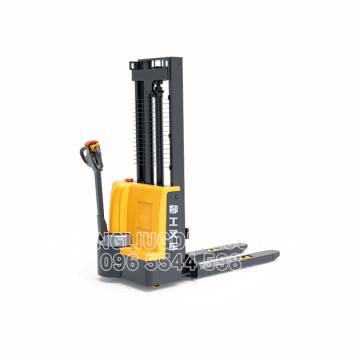 xe nâng điện CLG2S015
